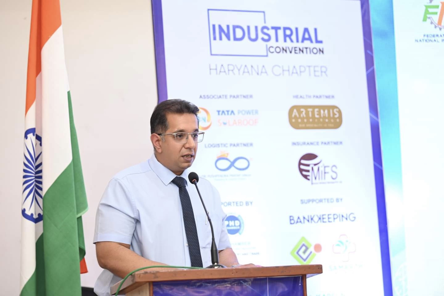 Dr. Bhupesh Kumar speaking at a medical conference - Senior Neurologist and Stroke Specialist in Gurgaon Delhi NCR